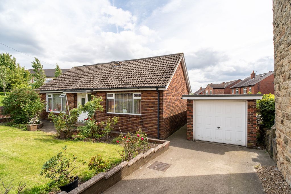 Property photo 2 of 23