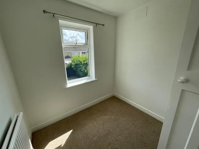 Property photo 3 of 9 Bedroom