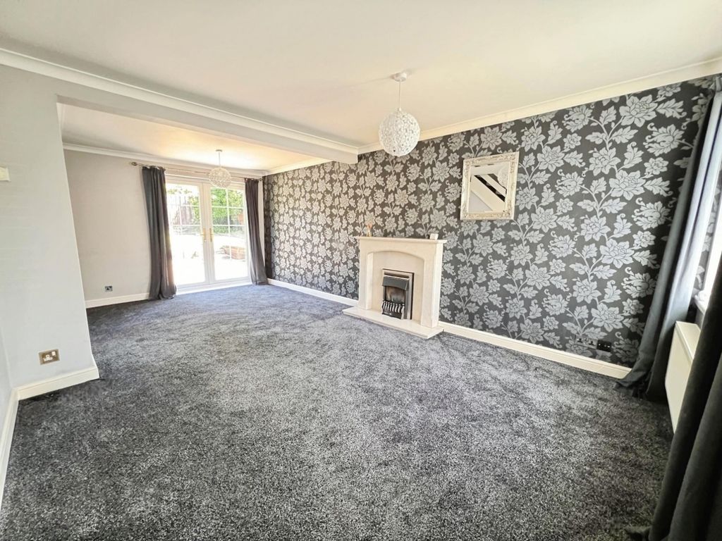 Property photo 3 of 12 Living &amp; Dining