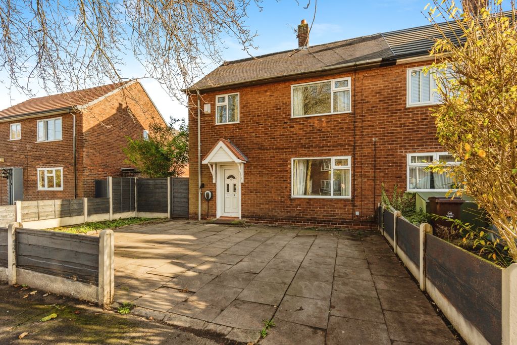 Property photo 1 of 15 Front