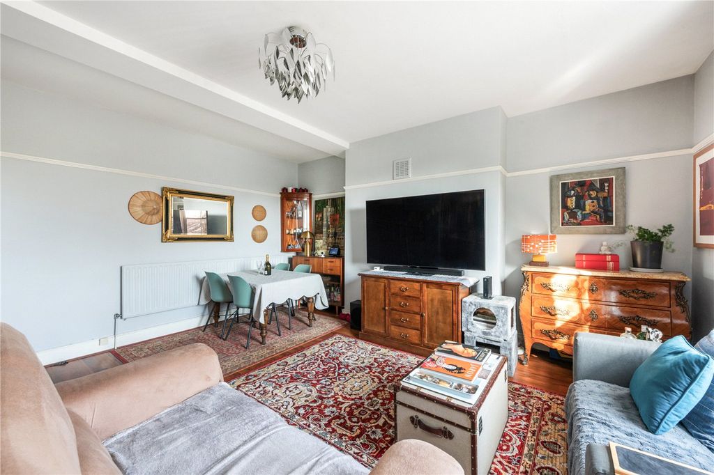 Property photo 3 of 12 Picture No. 05