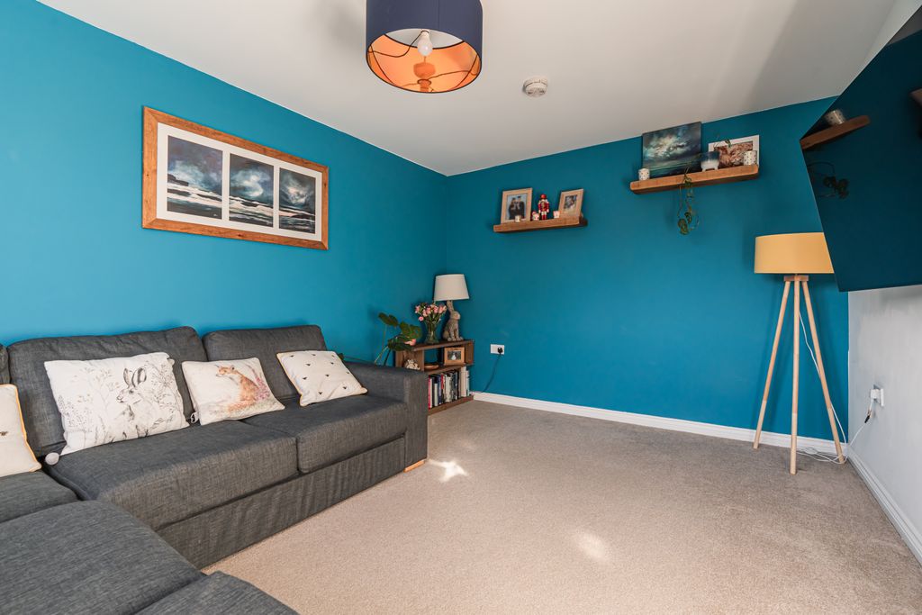 Property photo 2 of 27 Property Image 2