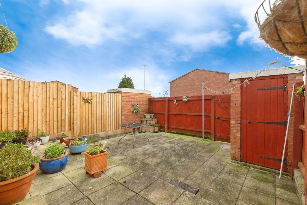 Property photo 2 of 22