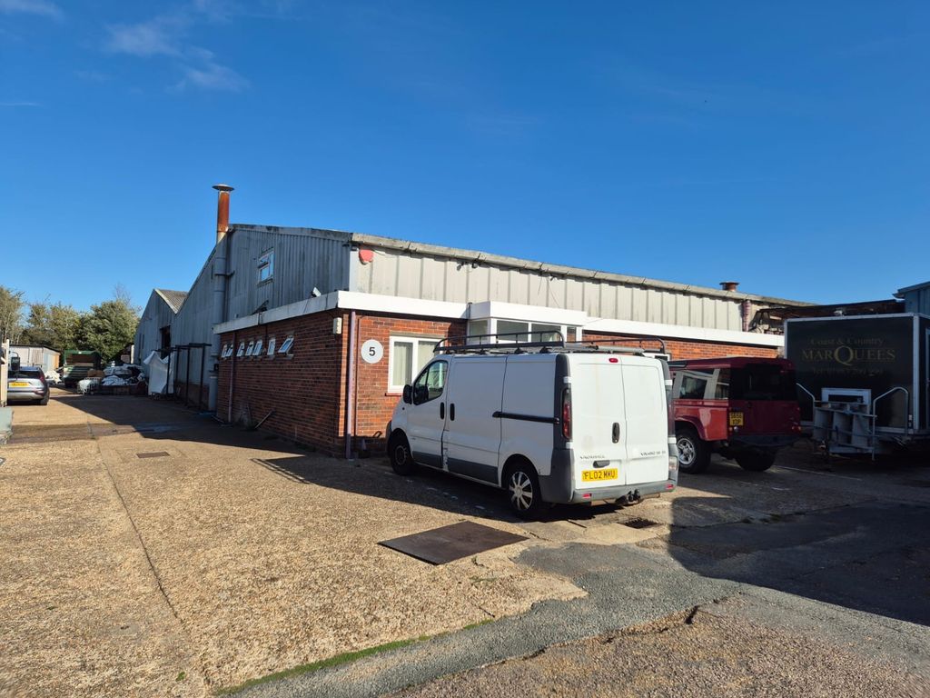 Property photo 1 of 1