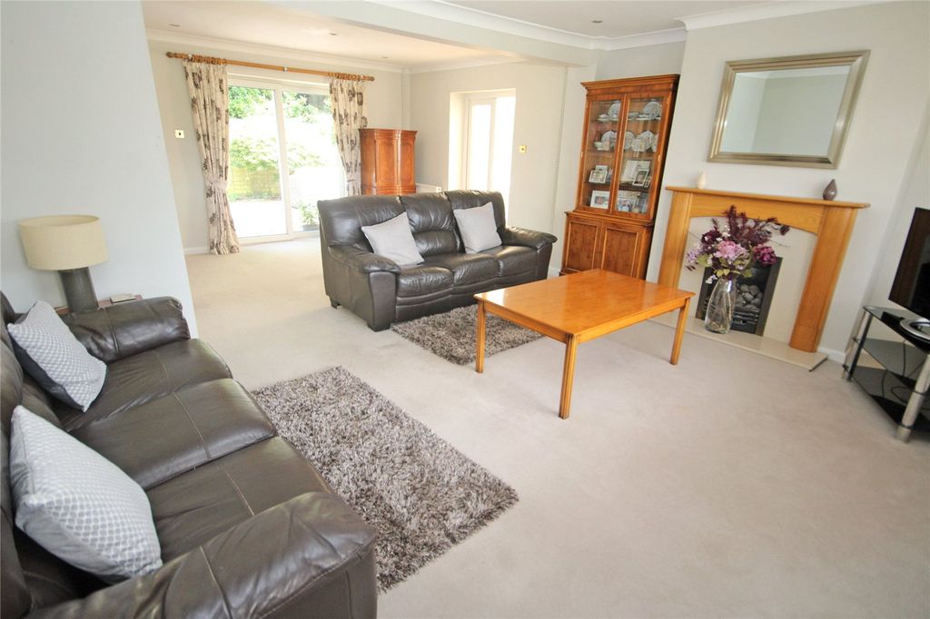 Property photo 3 of 15 Picture No. 01