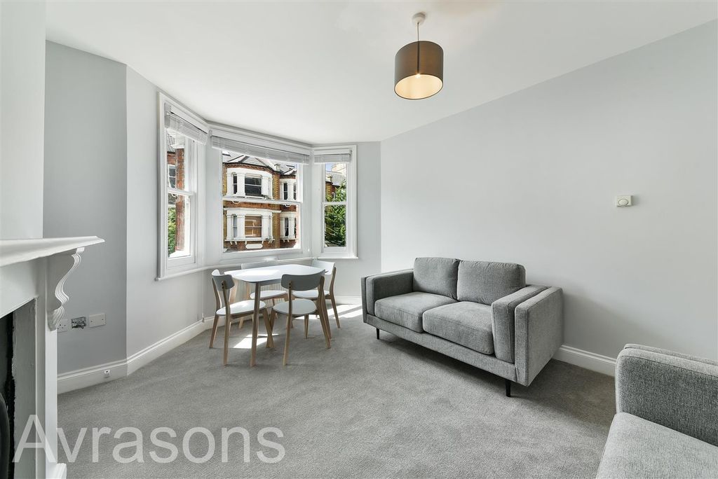 Property photo 1 of 10 Living Room