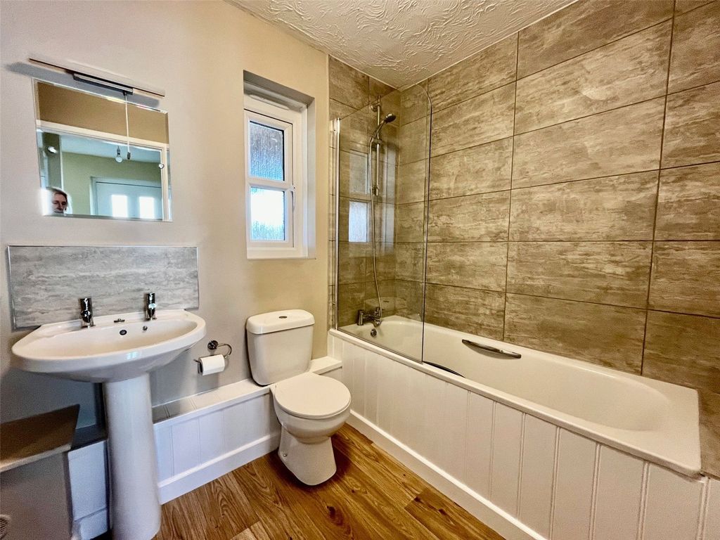 Property photo 3 of 9 Picture No. 04