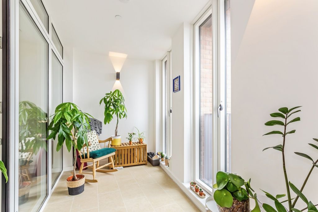 Property photo 3 of 17 Photo