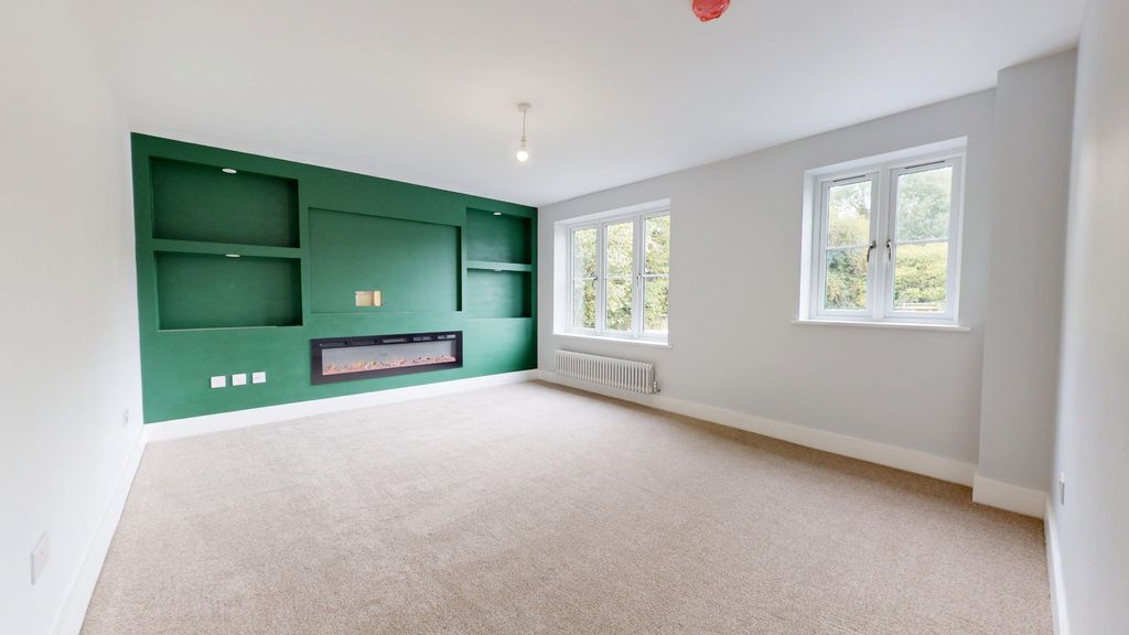 Property photo 3 of 34 4537984