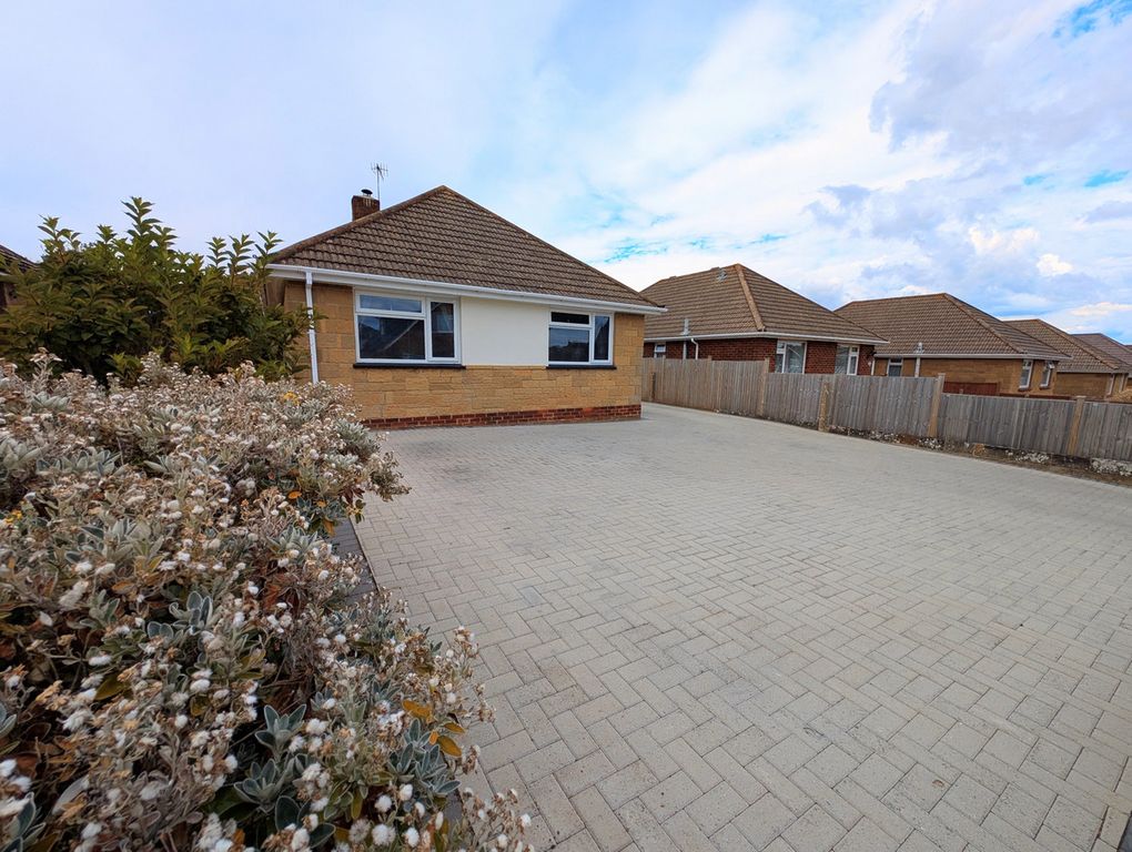 Property photo 2 of 37