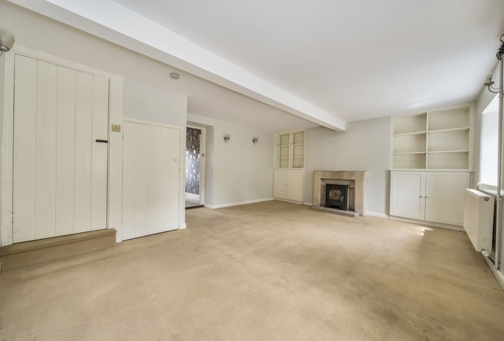 Property photo 2 of 11 1330884-7-68876B7...