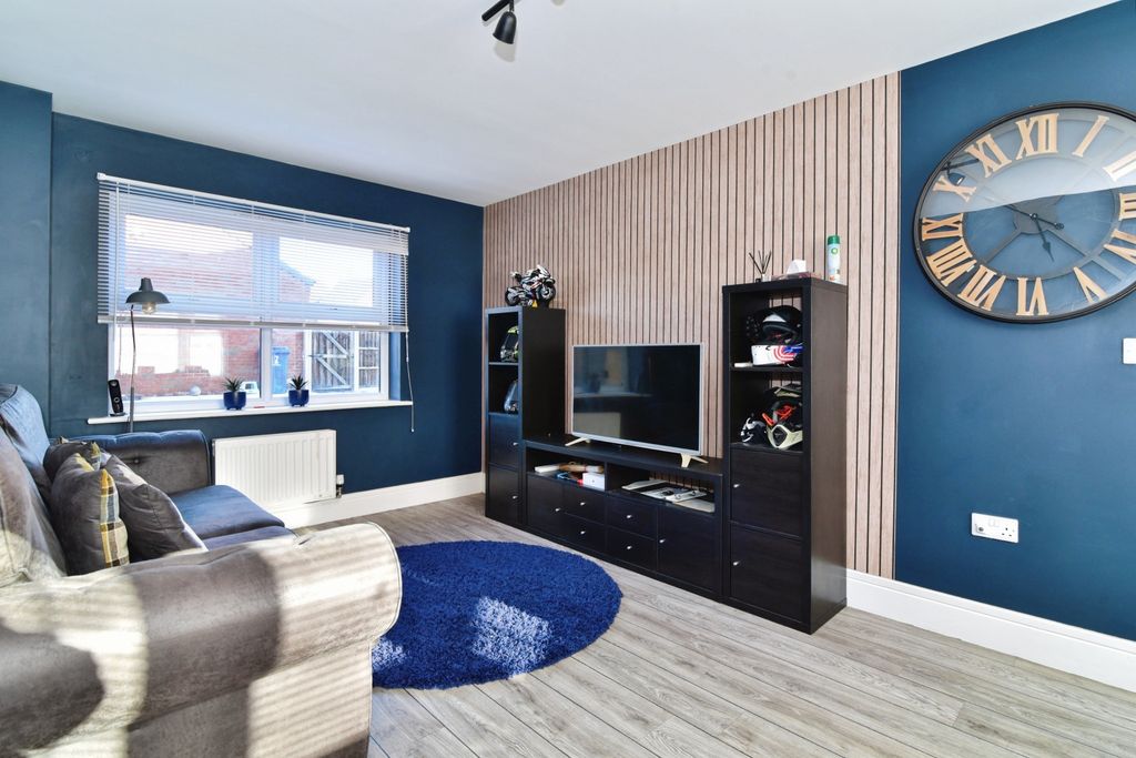 Property photo 3 of 25 Dsc_1099