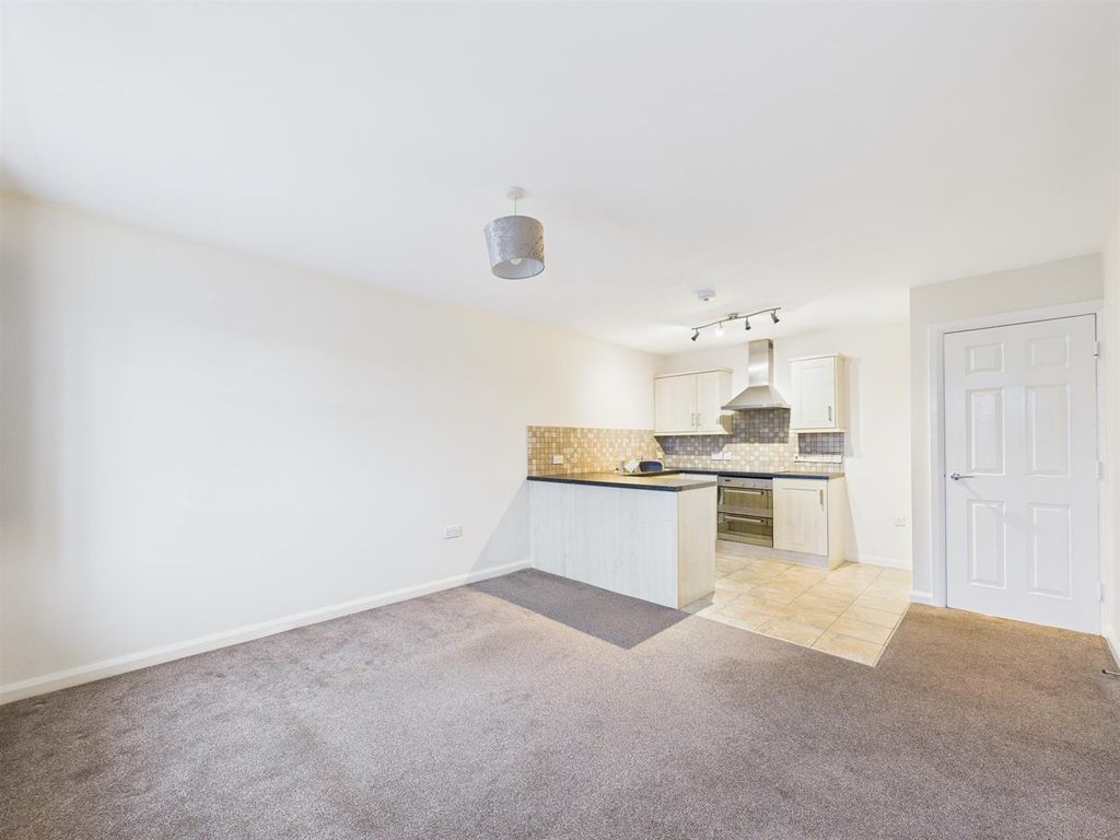 Property photo 2 of 24 Cam03604G0-Pr0221-Still001.Jpg