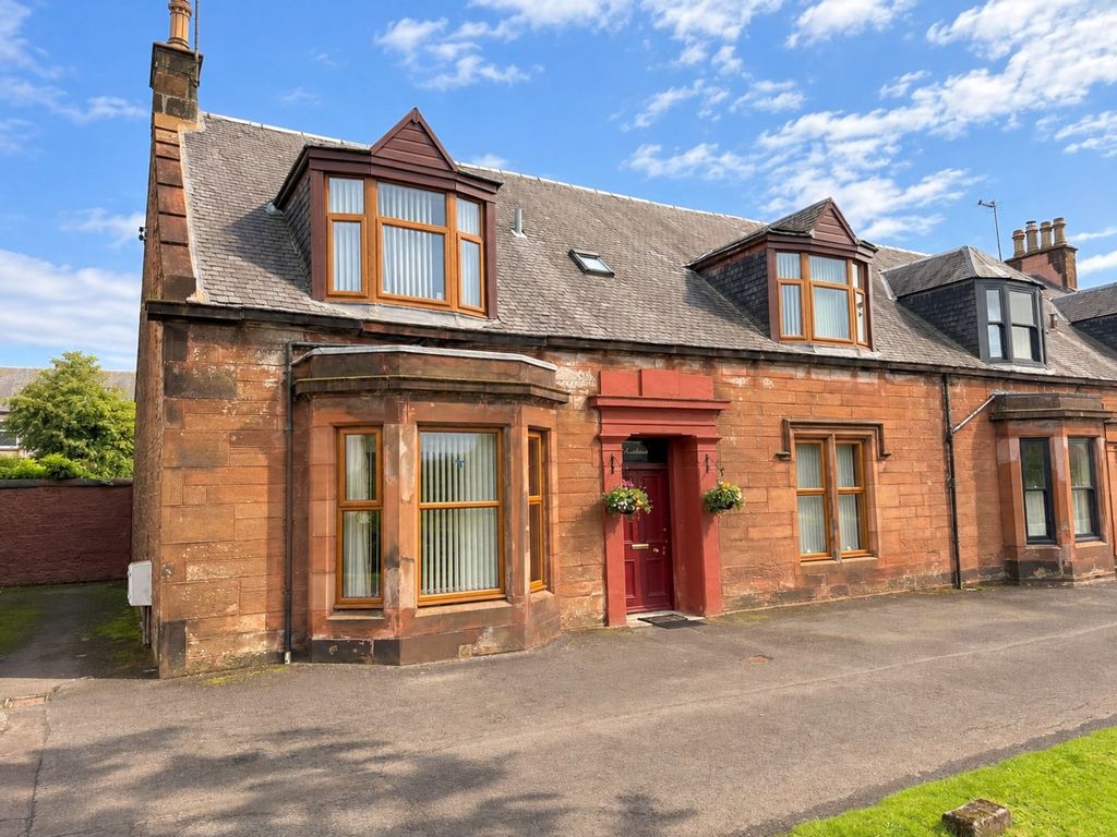 Property photo 1 of 28