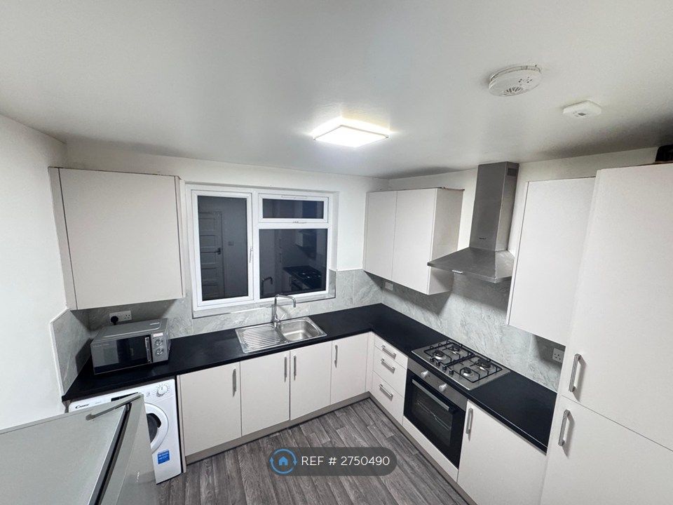 Property photo 1 of 16 Kitchen