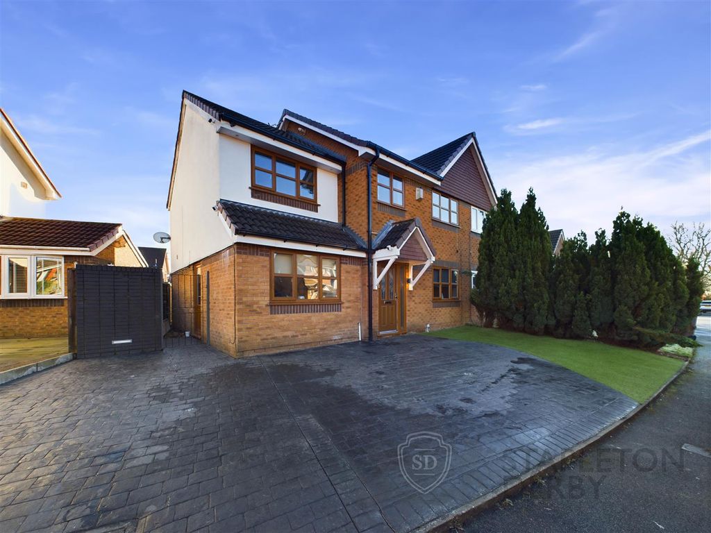 Property photo 1 of 27 Cam04720G0-Pr0011-Still026.Jpg