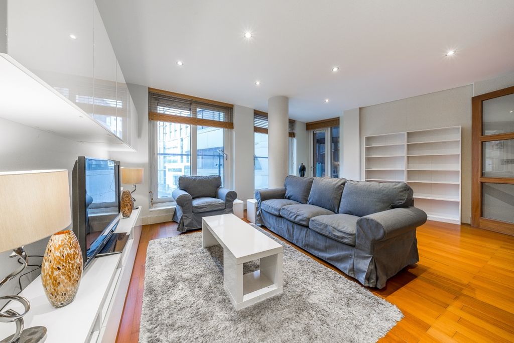 Property photo 3 of 12 Reception Room