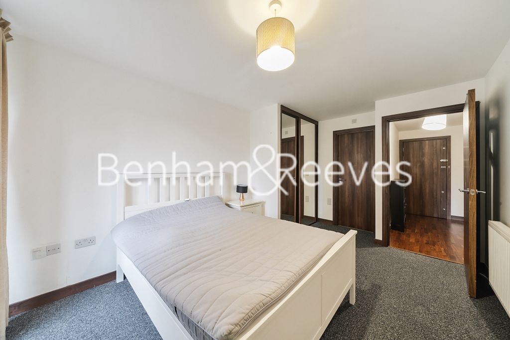 Property photo 3 of 19