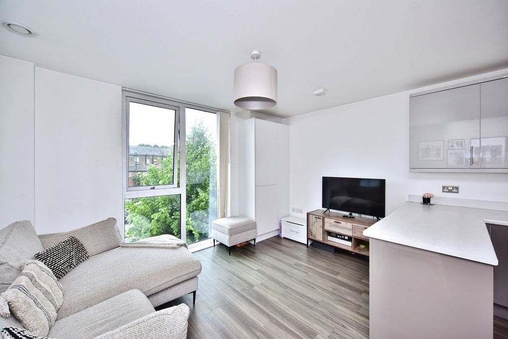 Property photo 1 of 12 Open Plan Living Roo