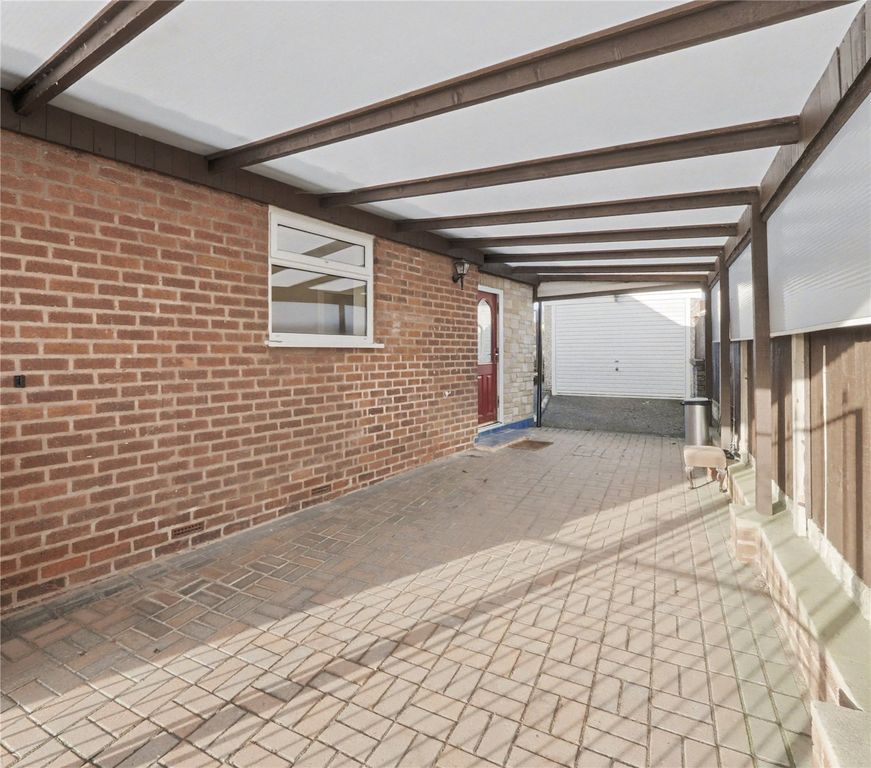 Property photo 2 of 14 Picture No. 18