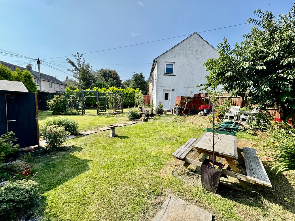 Property photo 2 of 15 Garden