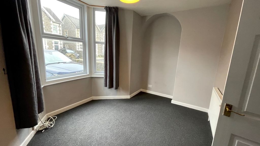 Property photo 2 of 9 Lounge