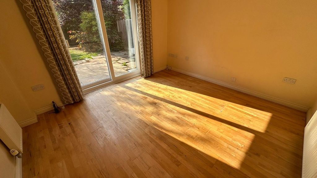 Property photo 3 of 11 Picture No. 06