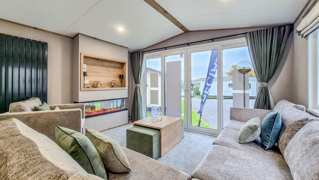 Property photo 1 of 27 Untitled 7