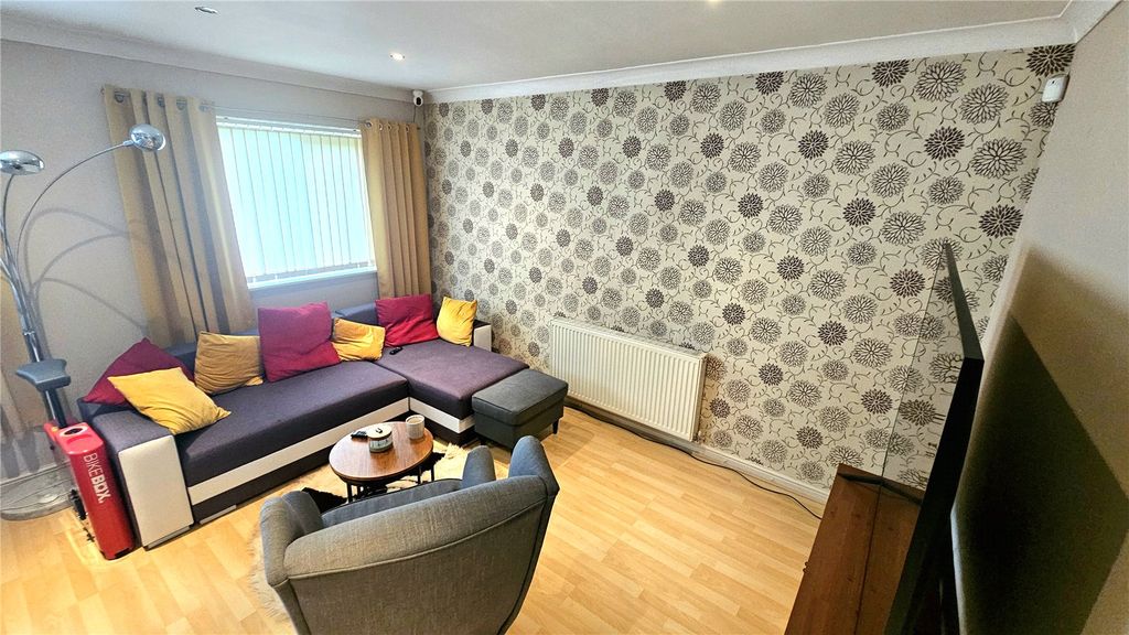 Property photo 3 of 8 Picture No. 08