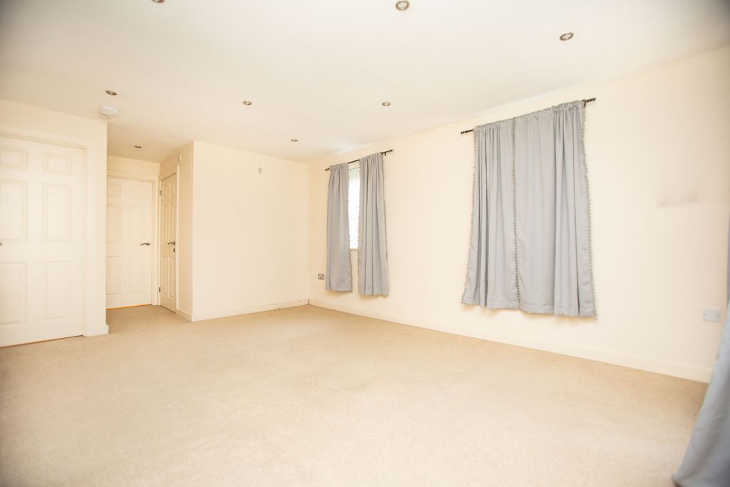 Property photo 2 of 11 Untitled-8