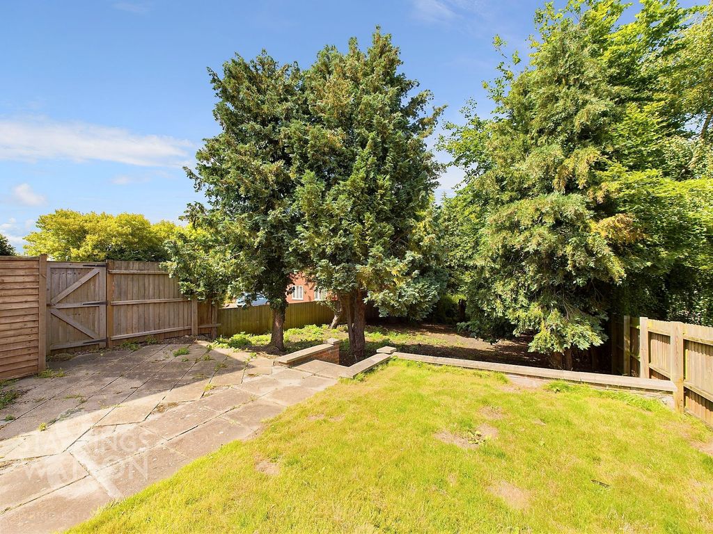 Property photo 3 of 33