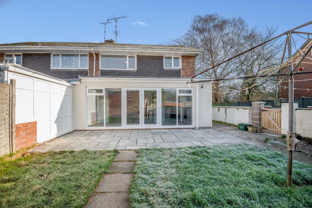 Property photo 2 of 21