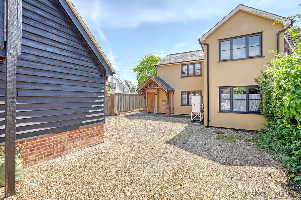 Property photo 1 of 26