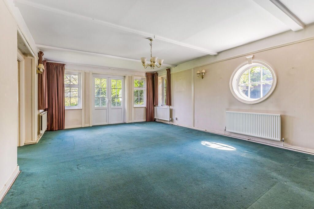 Property photo 3 of 13