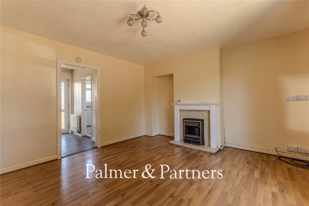 Property photo 3 of 16 Picture No. 05