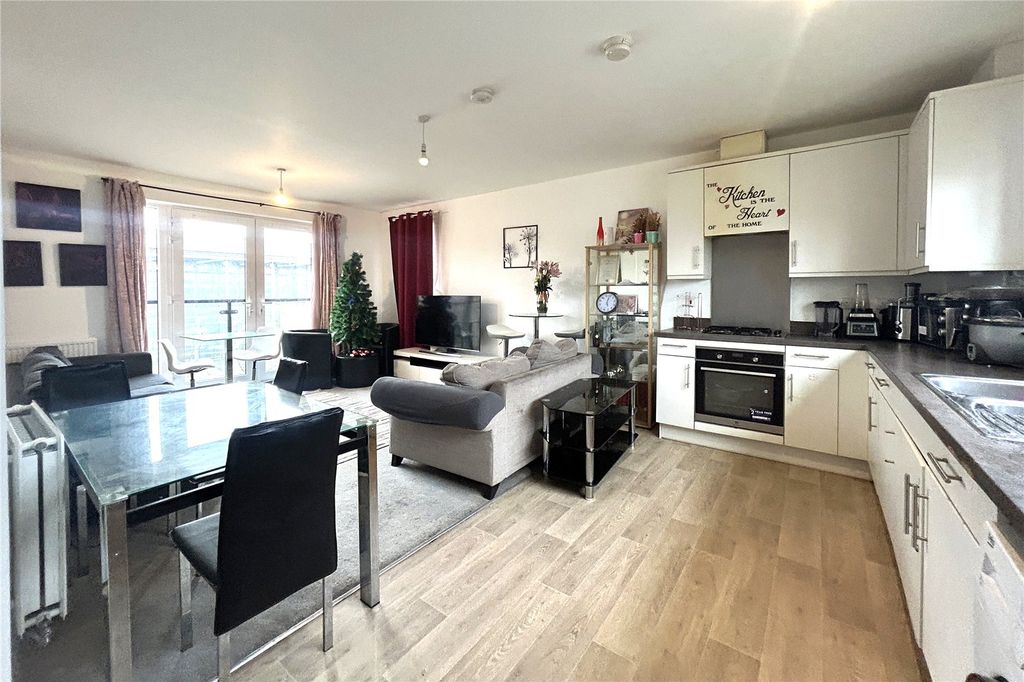 Property photo 2 of 7 Picture No. 13