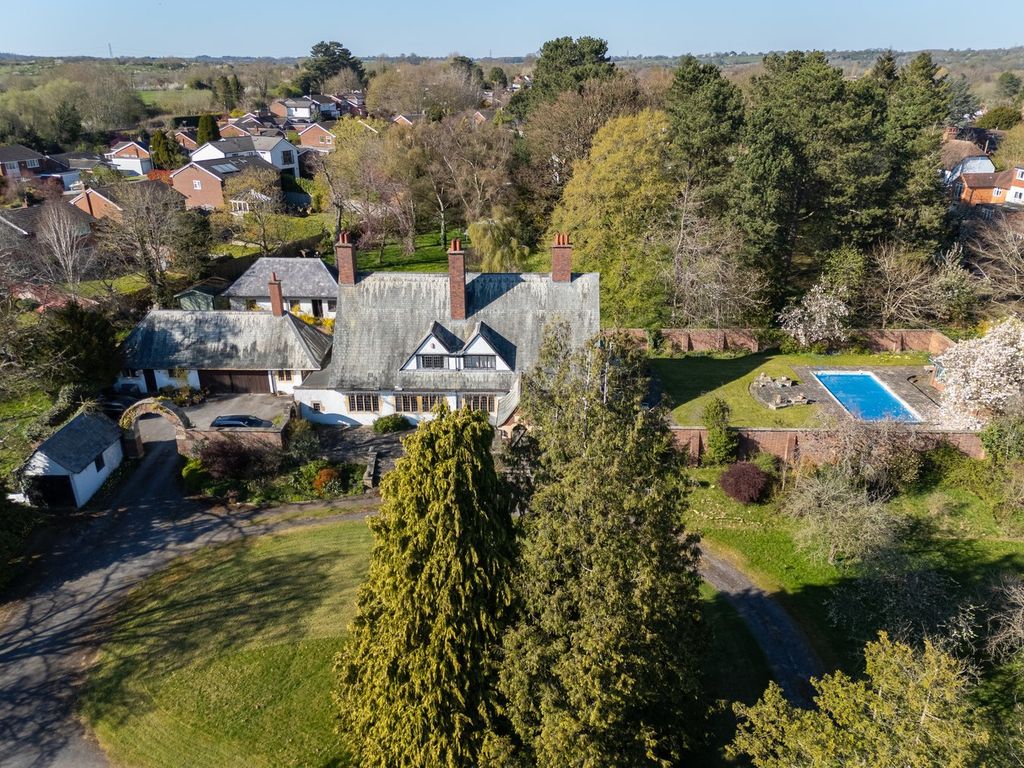 Property photo 1 of 40