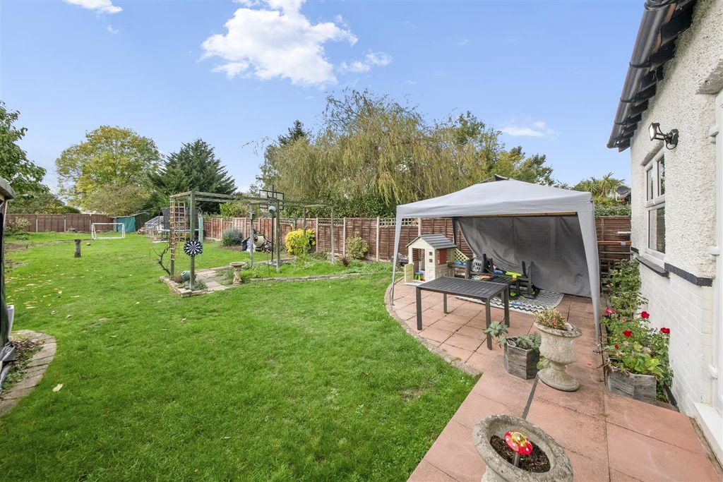 Property photo 3 of 18