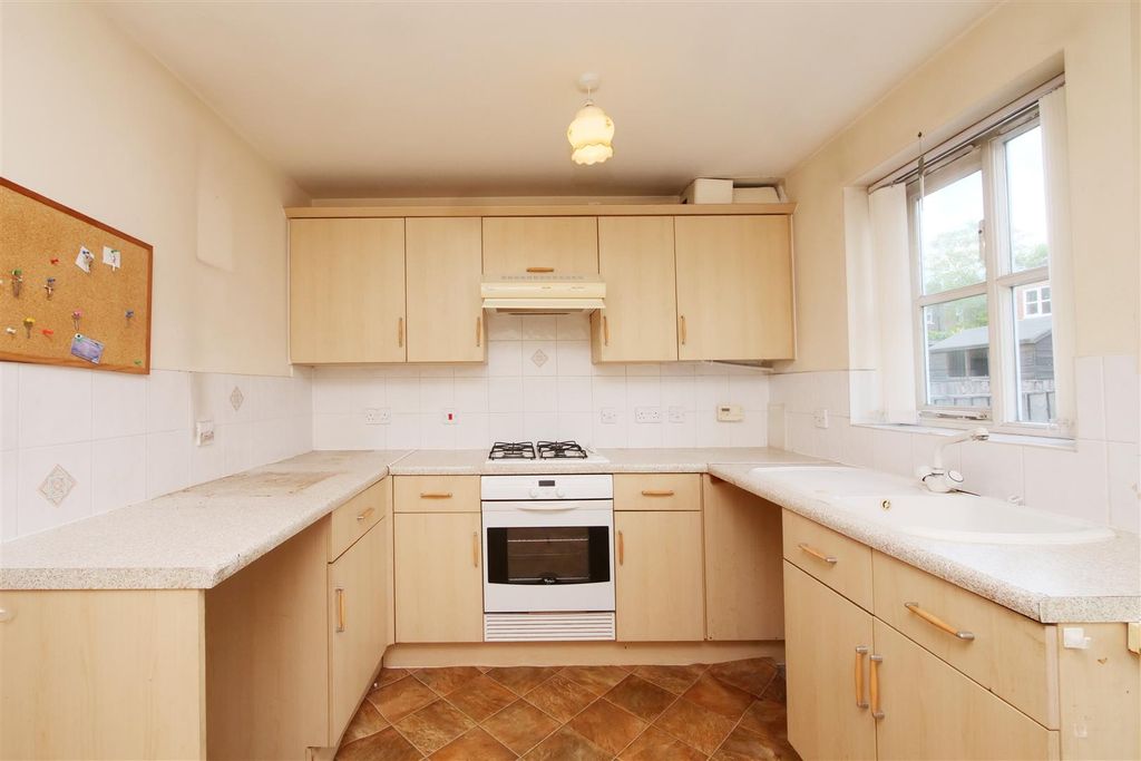 Property photo 2 of 14 Pnmb0123.Jpg