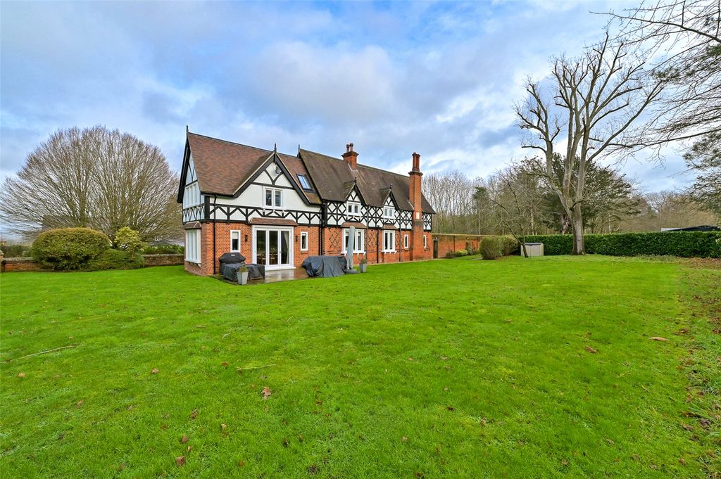 Property photo 2 of 15 Exterior