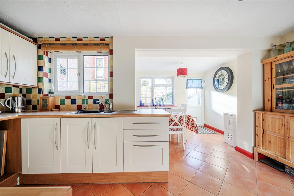 Property photo 3 of 20 1432294-11-69Bada1Ed99Df.Jpg