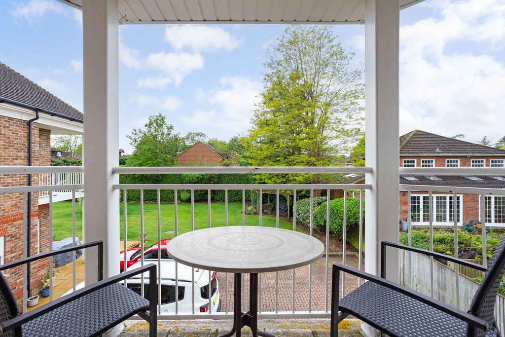 Property photo 3 of 11 Picture 3