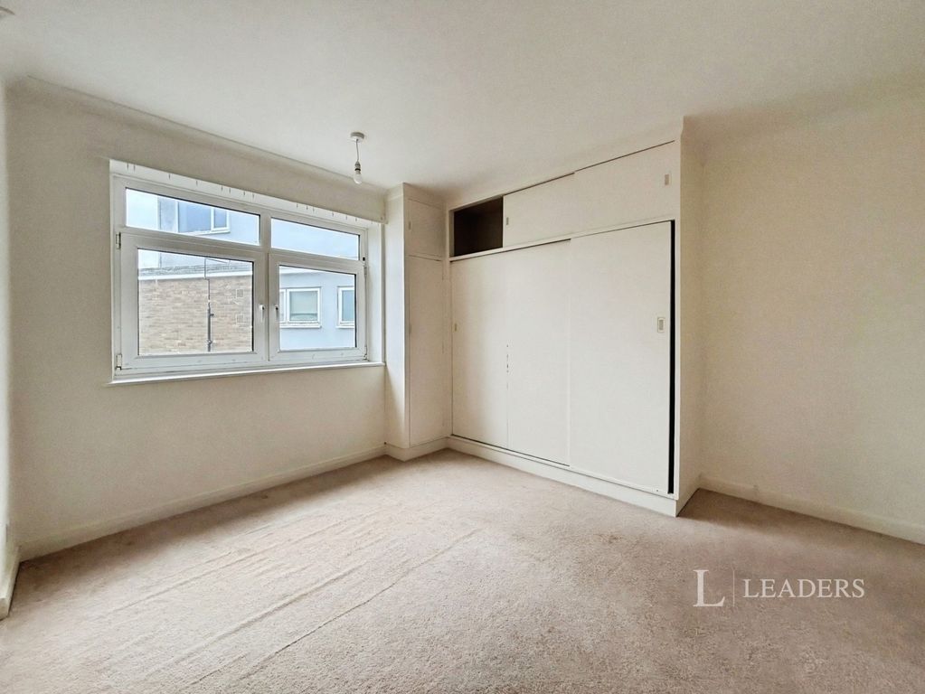 Property photo 3 of 8 Pbox-Img.Jpg