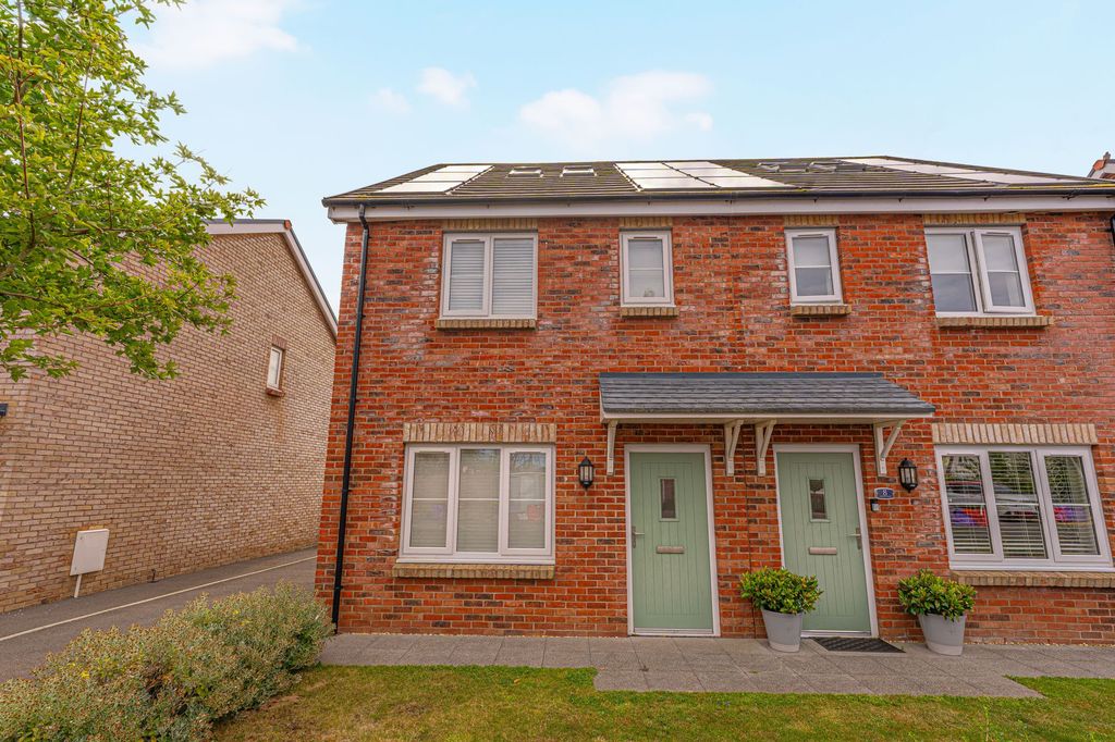Property photo 1 of 26