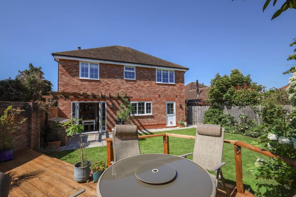 Property photo 2 of 41