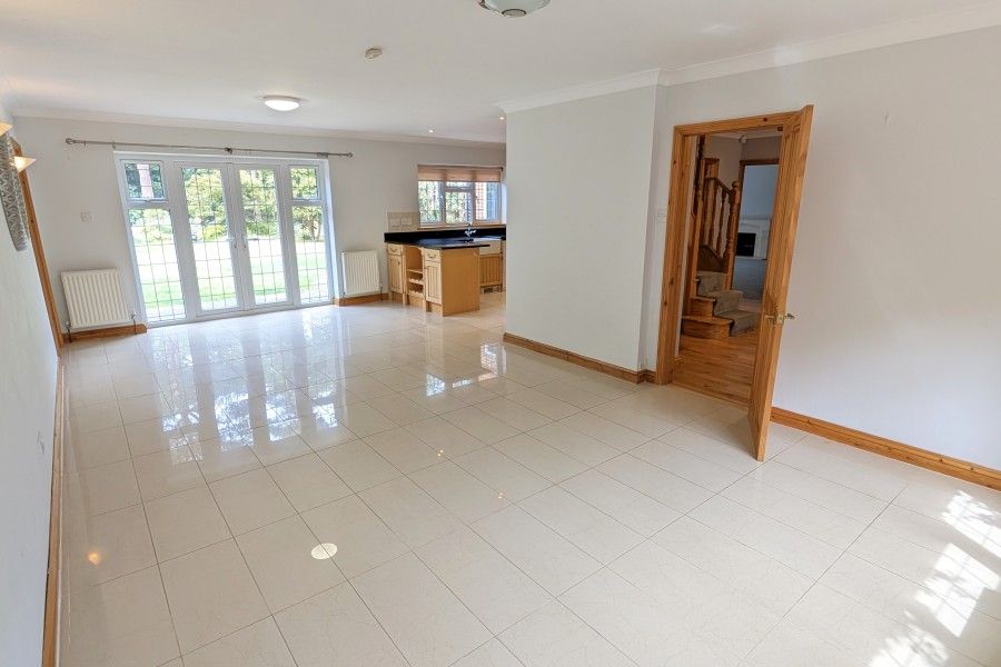 Property photo 3 of 23