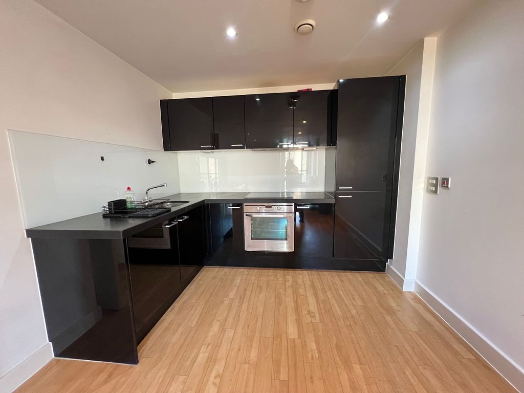 Property photo 2 of 7 Picture No. 27