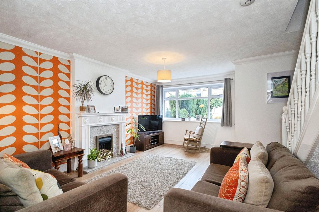 Property photo 3 of 18 Picture No. 24