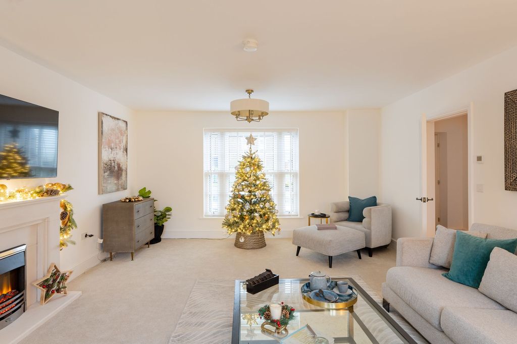 Property photo 3 of 25