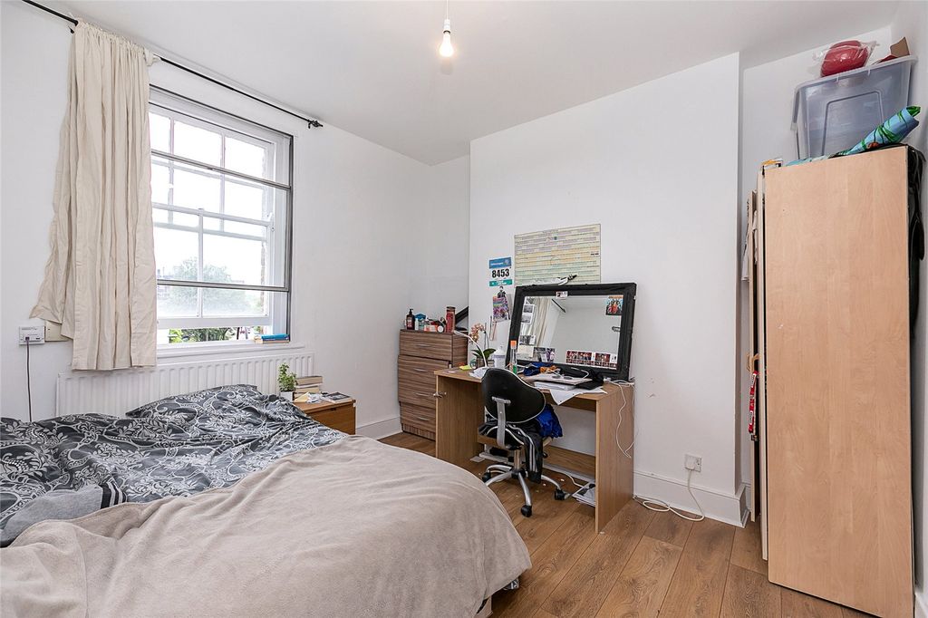 Property photo 3 of 5